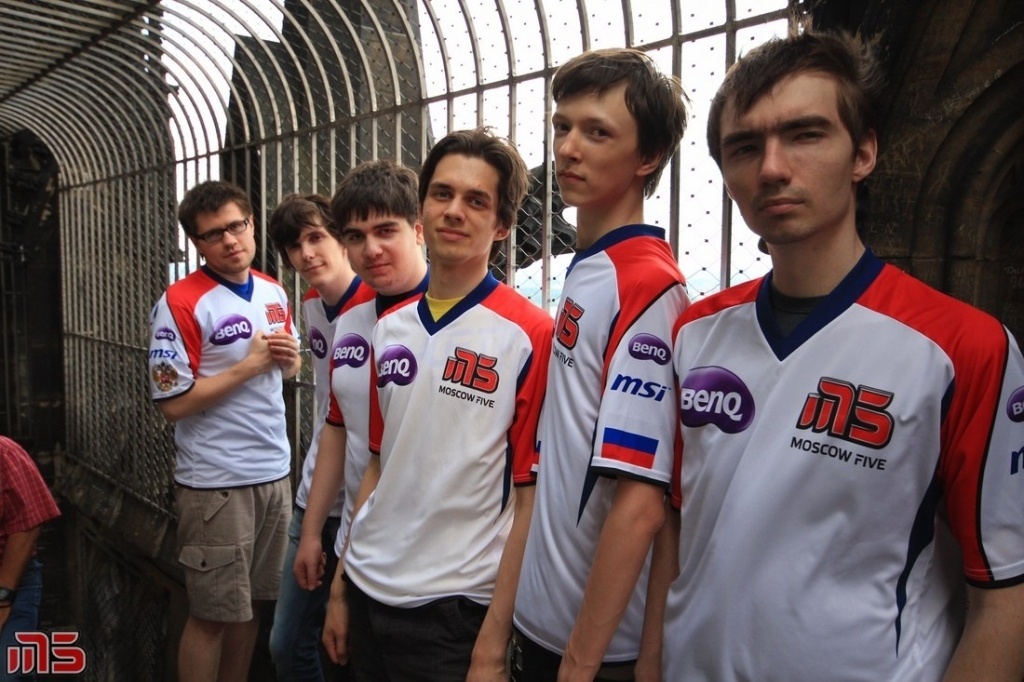 Moscow five. Moscow Five Dota 2 состав 2011. Moscow Five CS 1.6. Moscow 5 lol. Moscow Five CS 1.6 состав.