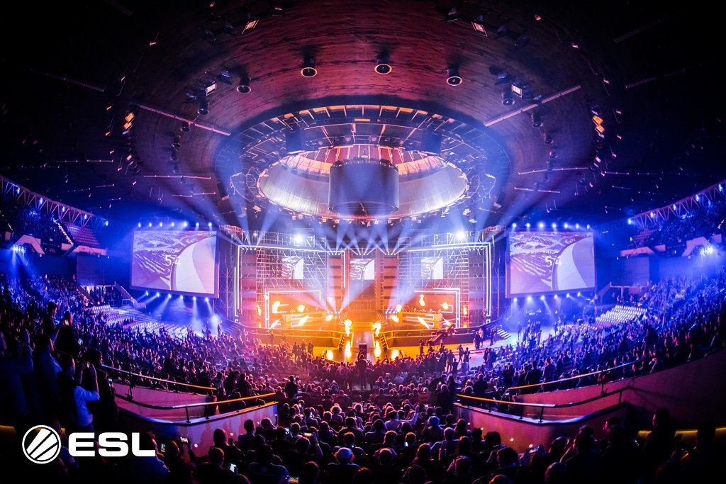 Iem katowice. Sc2 Katowice 2022. IEM Katowice 2022 наклейки. IEM 2022. Katowice 2022 winner.