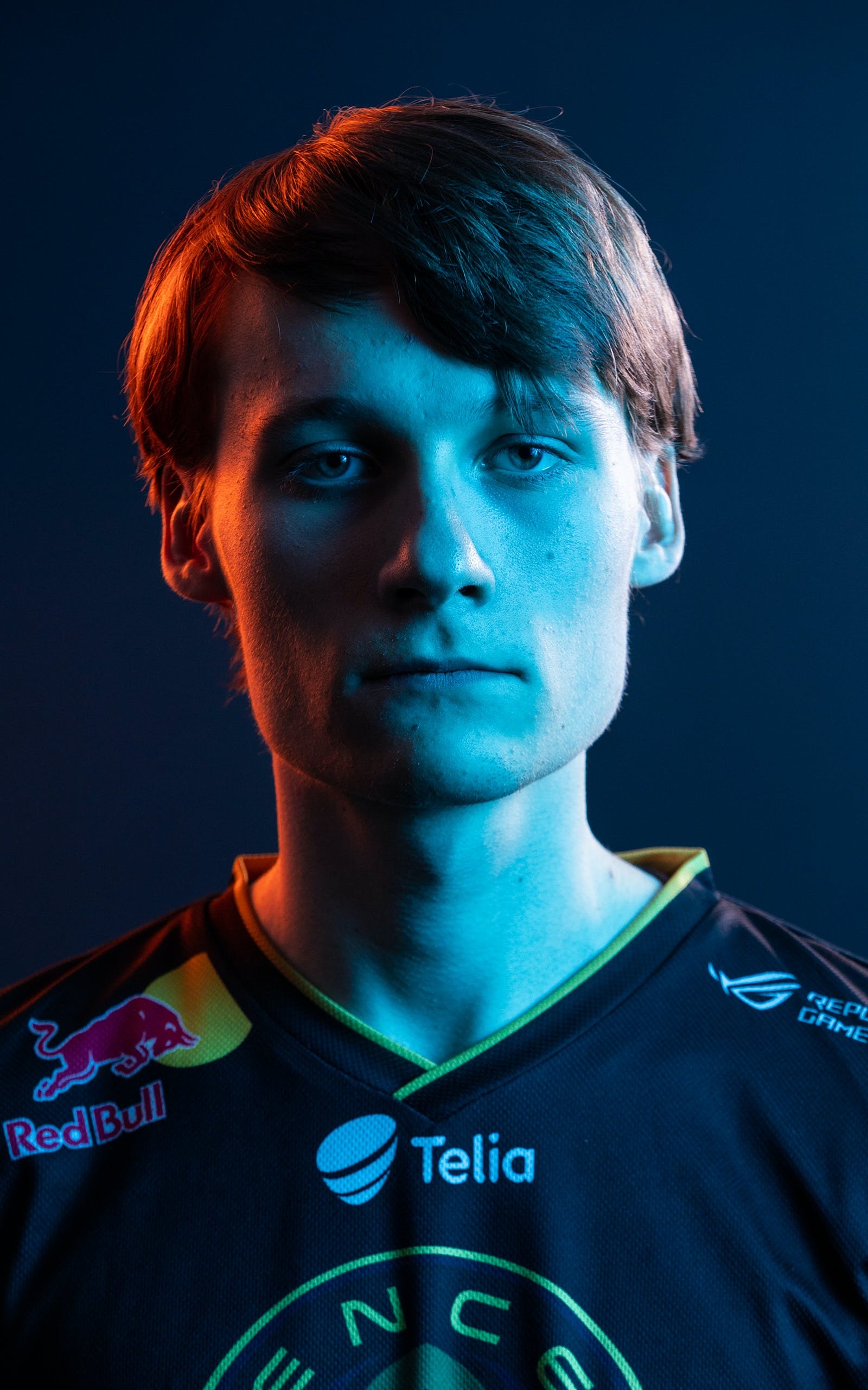 Serral. Serral sc2 игрок. Serral sc2 портрет. Serral STARCRAFT 2. Йоона Сотала.