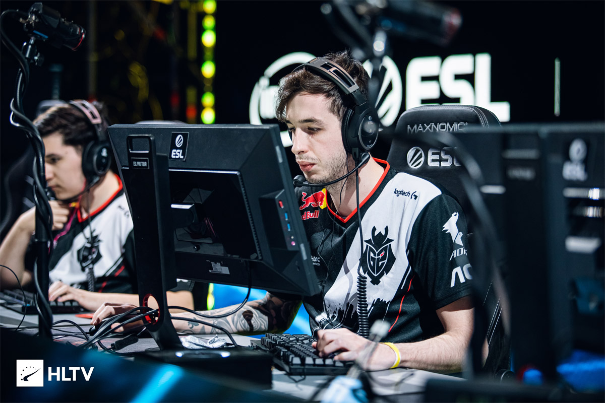Kennys cs2. Kennys g2. kennys кс го. g2 киберспорт. kennys с командой.